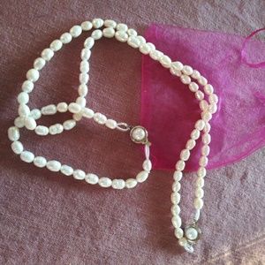 Necklace and bracelet set